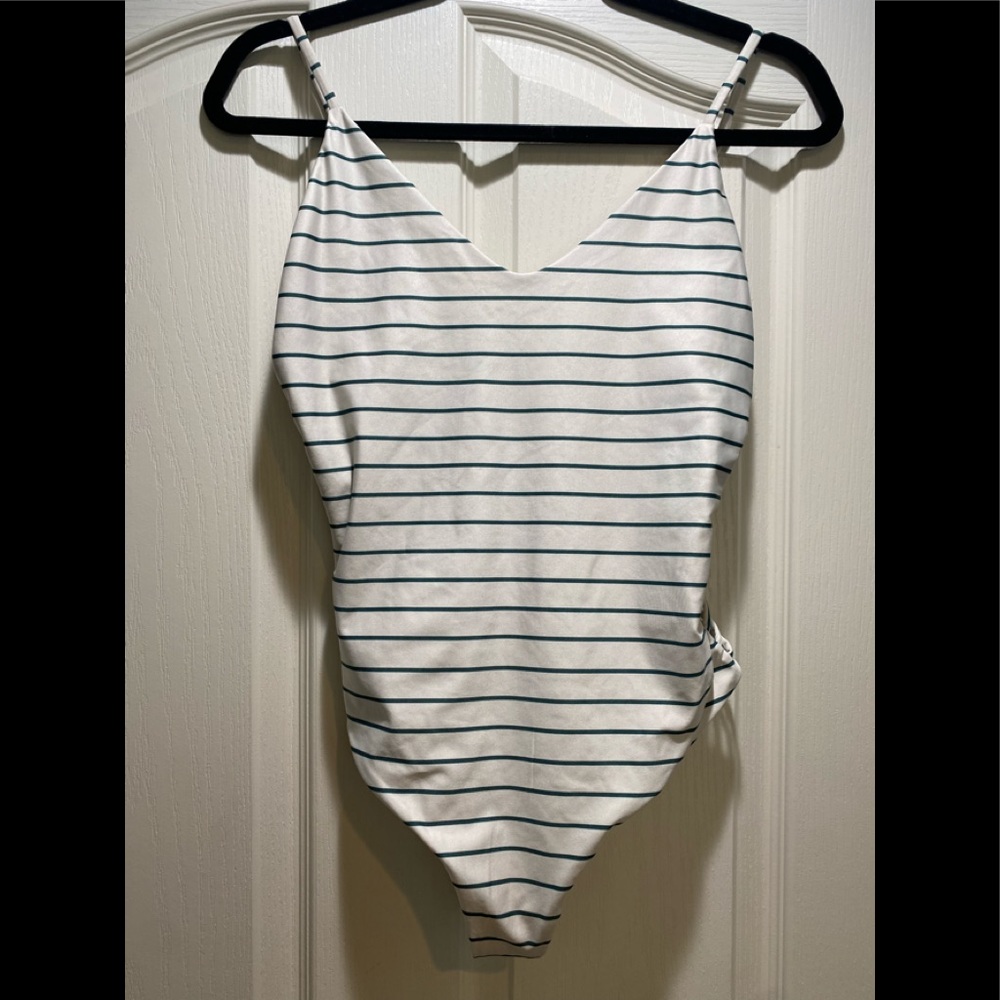 STN FX SWM- size large